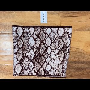 Kendall and Kylie Snake Print top Size XS